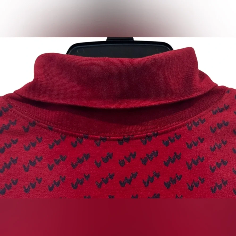 Women’s L.L. Bean 100% Cotton Red W/ Blue Pattern Turtleneck Top: M - Picture 3 of 8